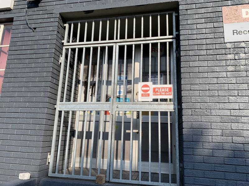 To Let commercial Property for Rent in Maitland Western Cape